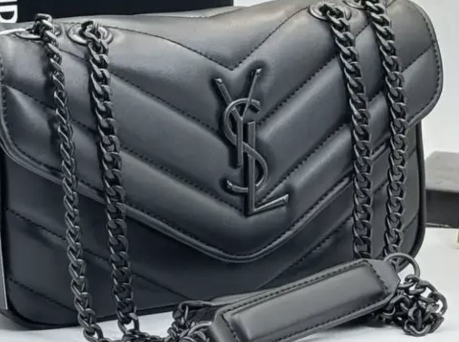 Дамска чанта нова ysl