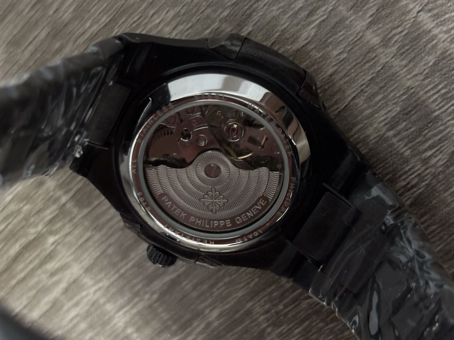 Механичен Часовник Patek Philippe Nautilus със скелетонов циферблад