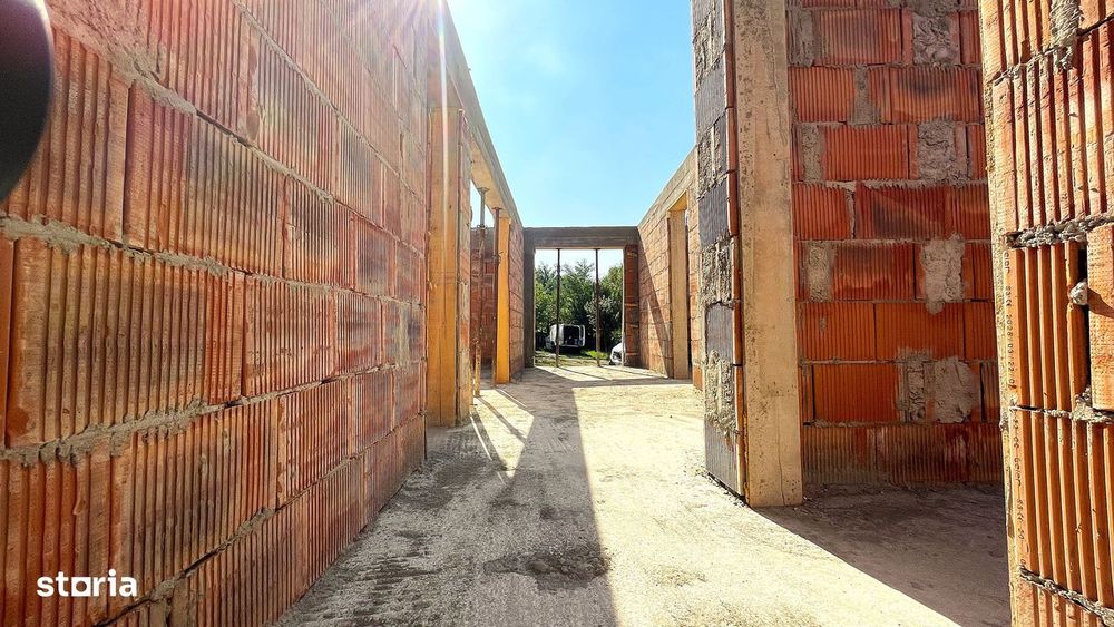 Casa de vanzare, 560 Teren in com. Holboca