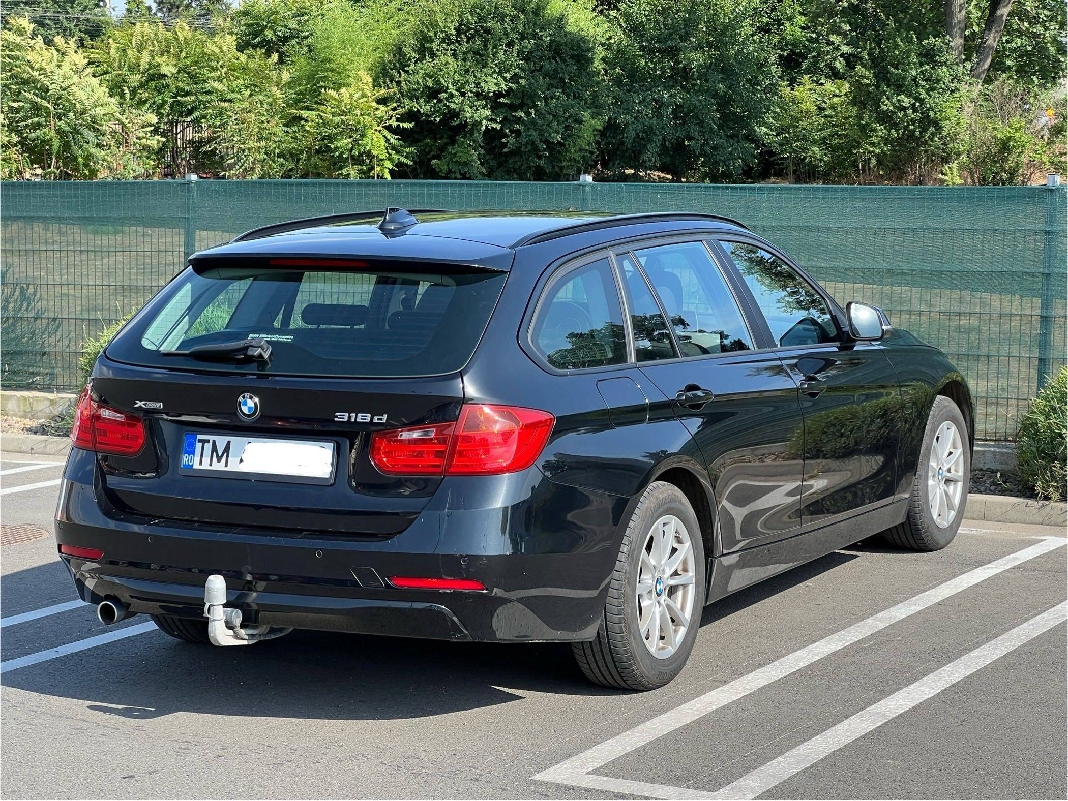 BMW 318d xDrive Touring 2014, trapa panoramica