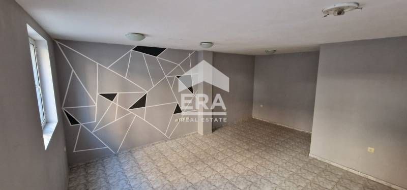 ЕКСКЛУЗИВНО! Офис в централната част на гр. Варна за продажба, в близо