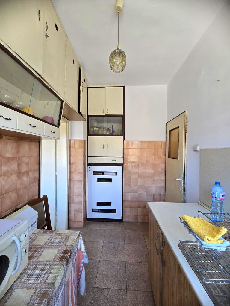 Продава се Четиристаен апартамент в Горна Оряховица - 100 кв.м за 824 €/кв.м - Снимка #7