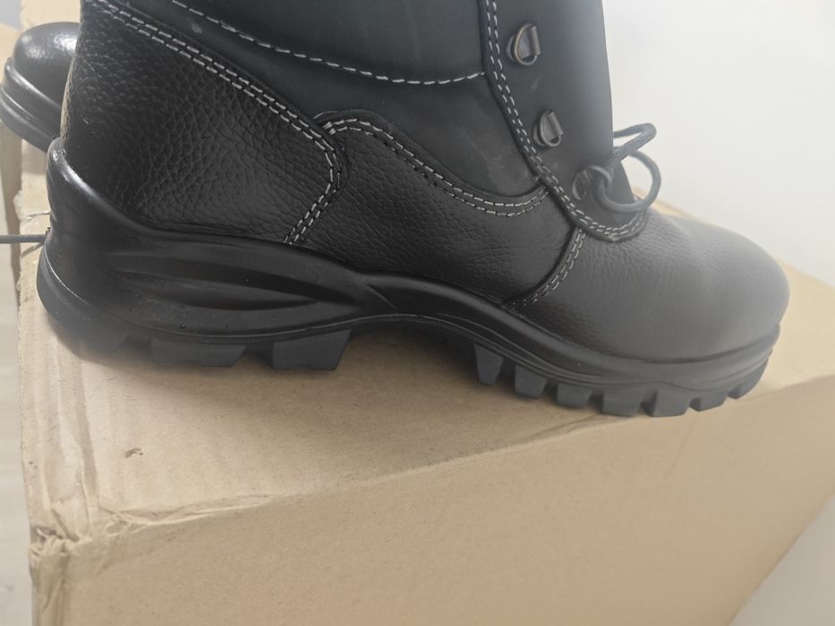 Ботинки рабочие зимние