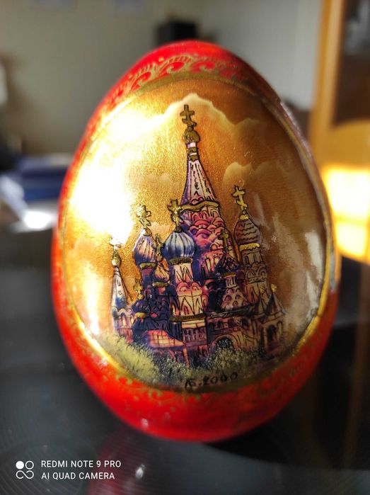 Руско ръчно рисувано дървено яйце