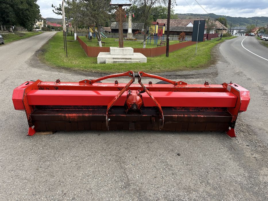 Tocator resturi vegetale Agram 3.20 m