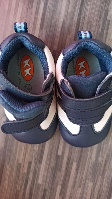 Нови бебешки буйки 15/16 номер кожени на К&K