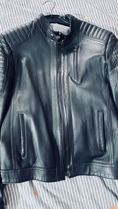 Geaca piele marimea M in stare foarte buna