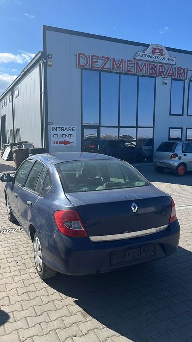 Dezmembram Renault Clio Thalia 1.2 benzina din 2011