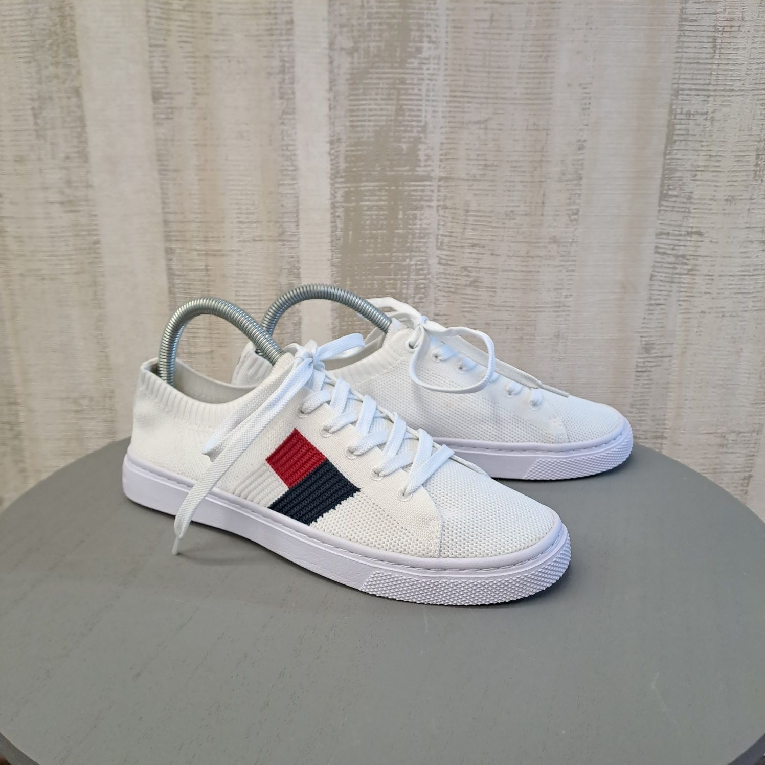 Tommy Hilfiger дамски бели маратонки 38