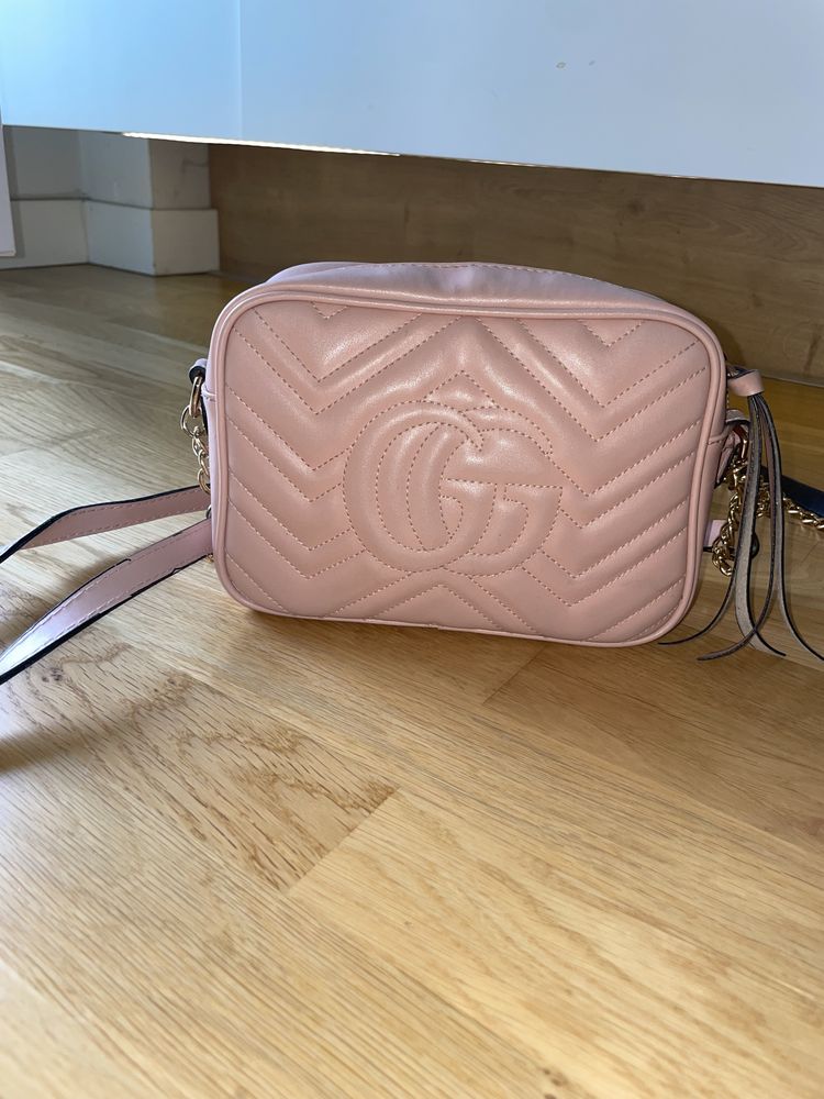 Чанта Balenciaga Gucci Fendi