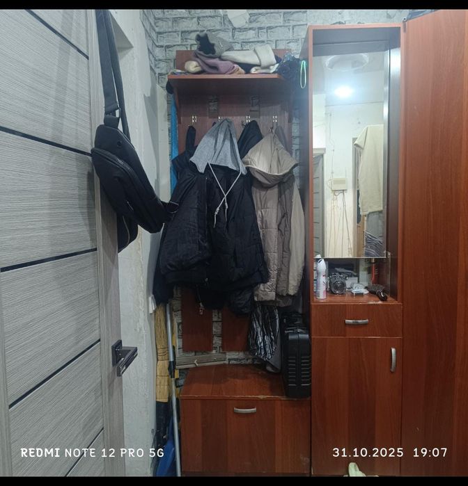 Продам прихожую 40т.т