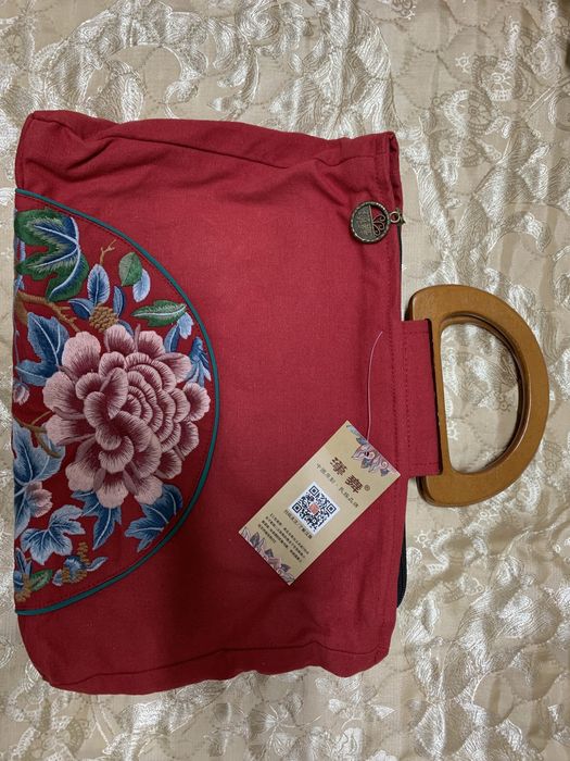 Женская сумочка