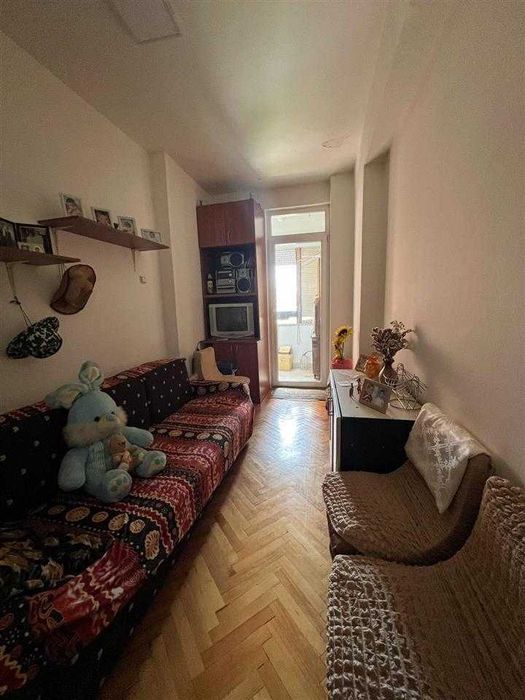 Дава се под наем Тристаен апартамент в София, Зона Б-5 - 110 кв.м за 612 € - Снимка #2