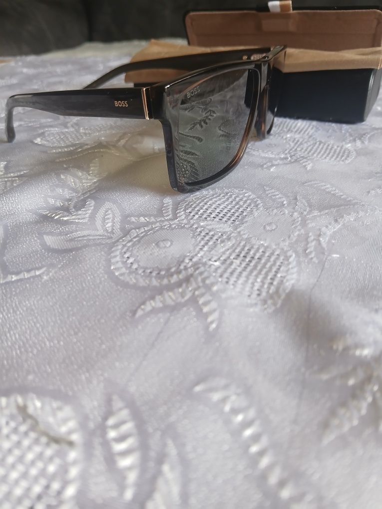 Оригинални мъжки слънчеви очила  BOSS 1759/G/S EX4/UC Polarized