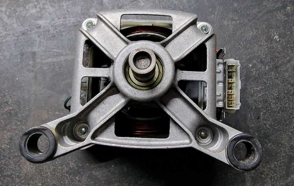Motor C.E.SET 38/64 - 148/PH1
