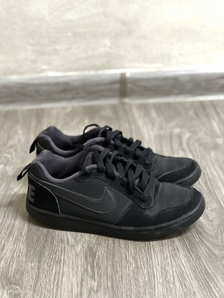 Оргинални обувки Nike 38 nomer