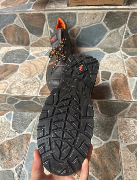 Bocanci de lucru pentru barbati