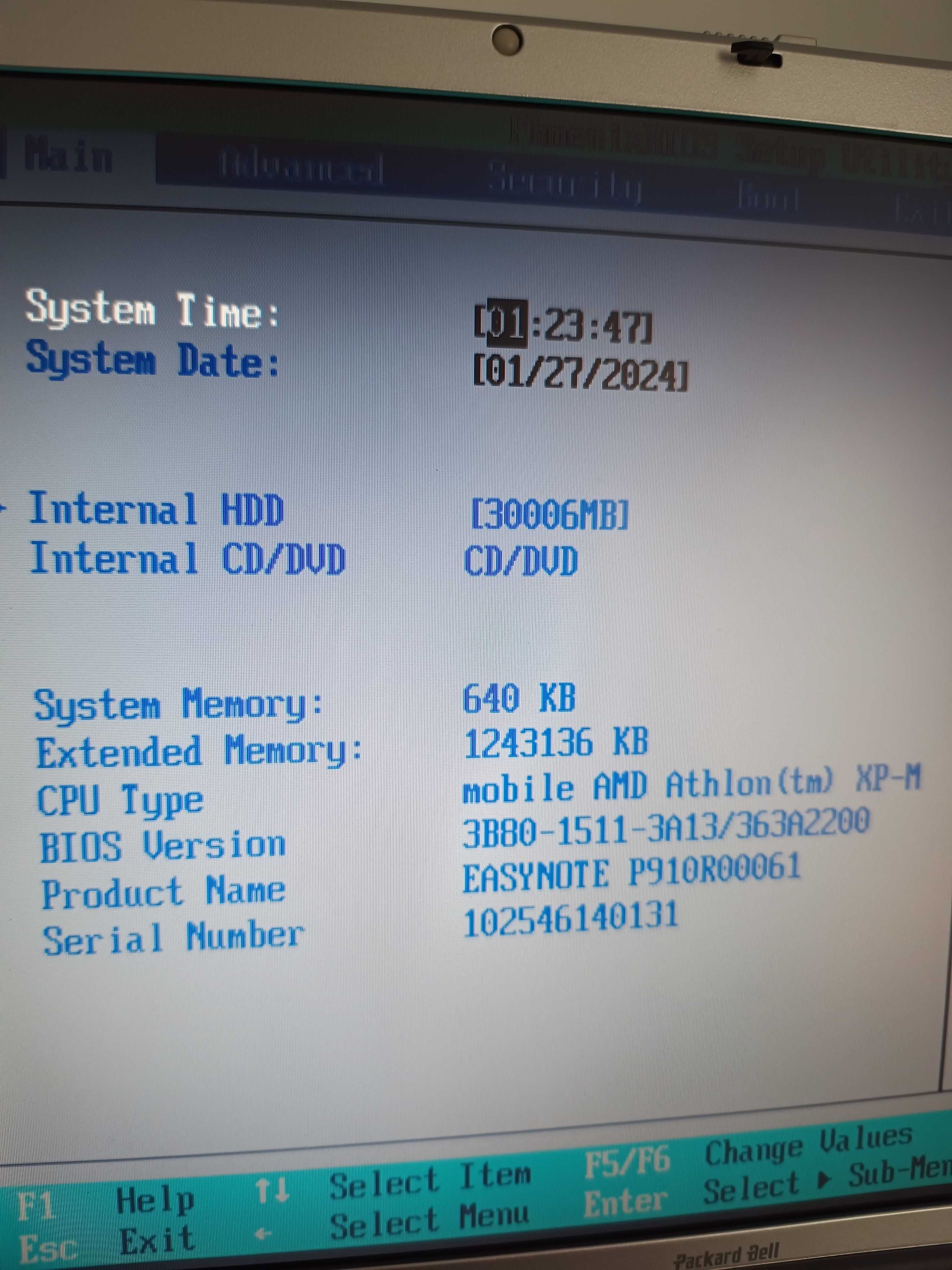Packard Bell EasyNote C3300 funcțional, dar incomplet. Pentru piese