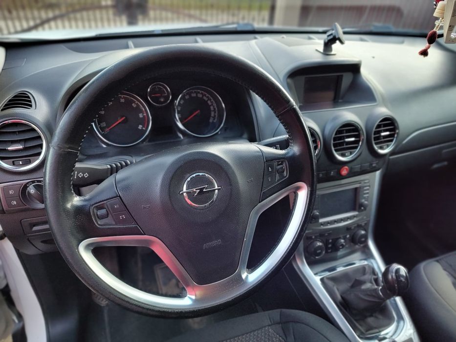 Opel Antara 2200 239000km 5000€