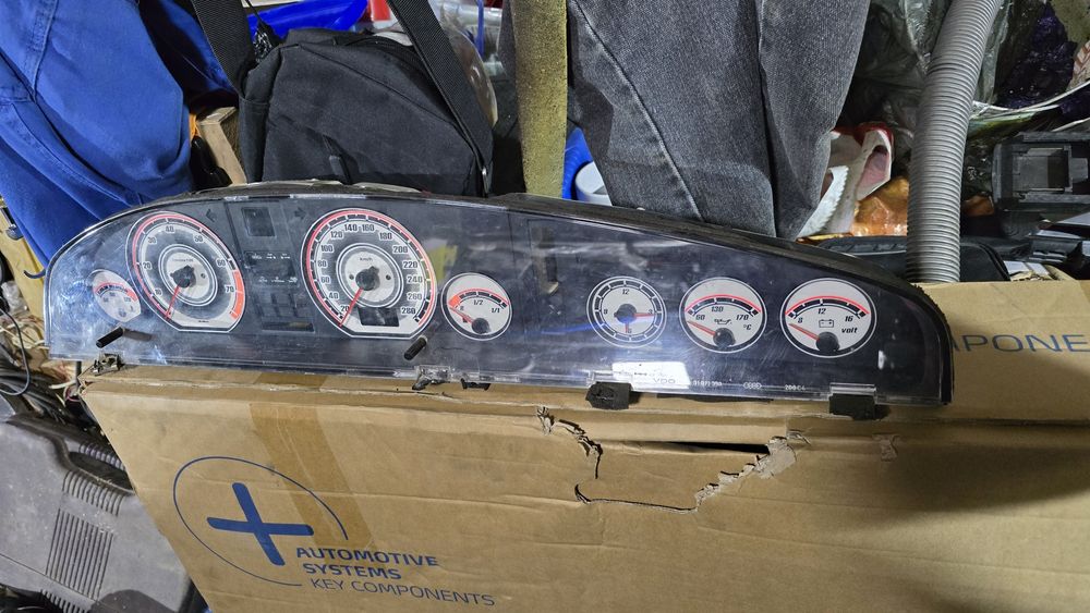 оптитронные шкалы для Audi c4