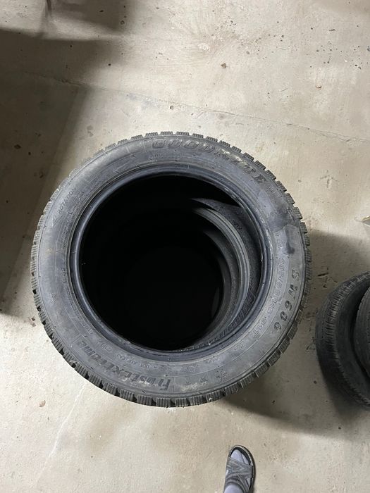 Шина зимний, R16