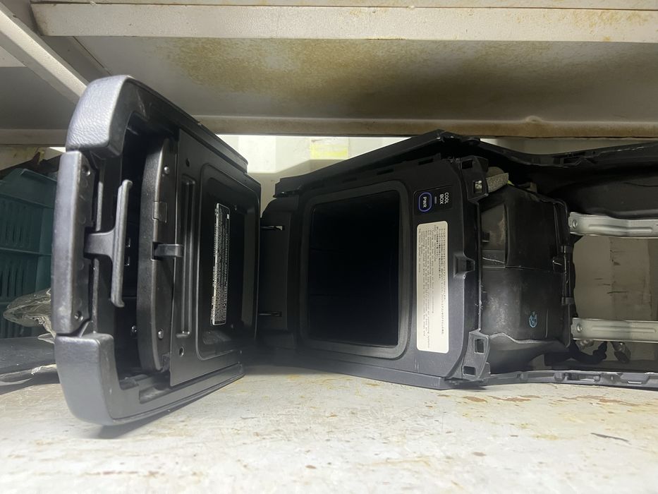 Подлокотник с холодильником Prado 150