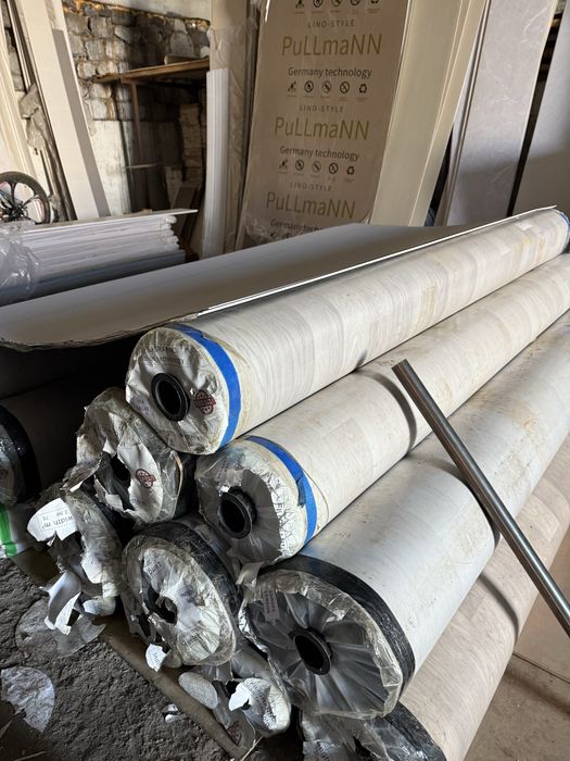 Линолеумы с рулонами со склада