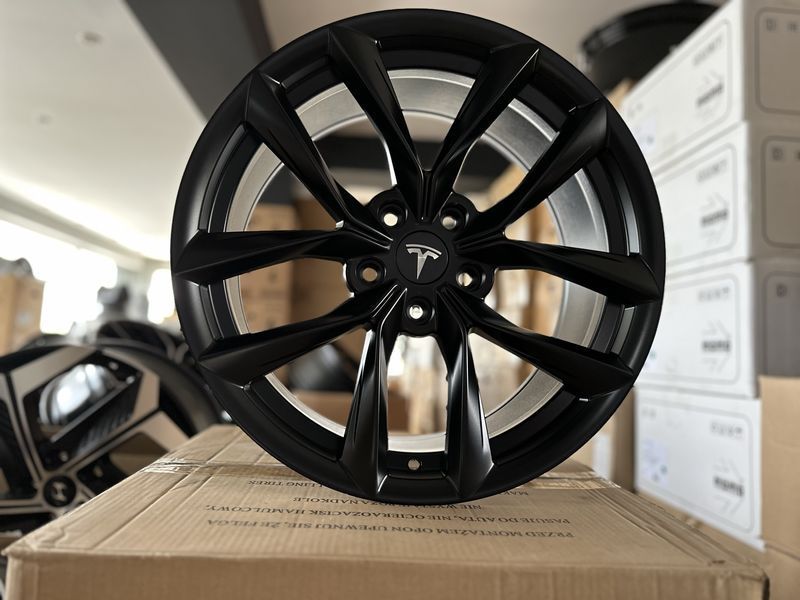 18цола Tesla Y Тесла 3 5x114.3