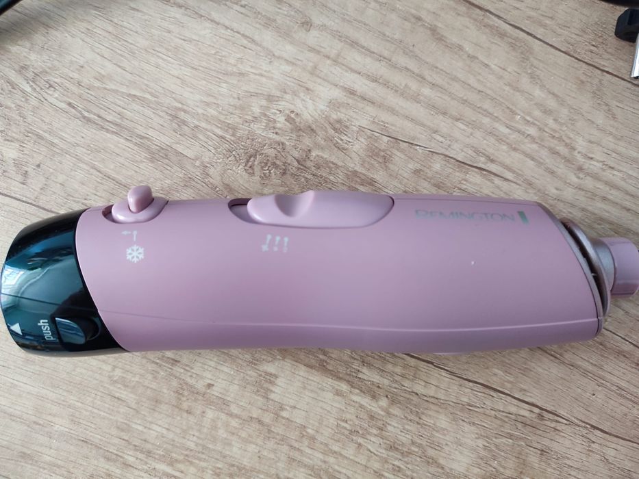 Vand perie de păr remington.