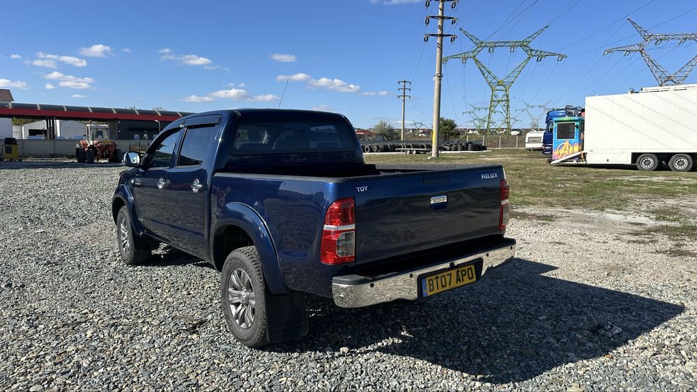 Toyota Hilux 3.0D Automat volan dreapta
