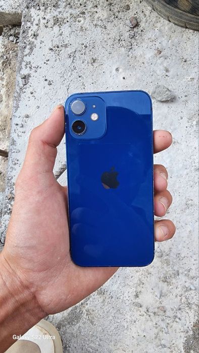Iphone 12 mini..
