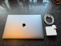 Apple MacBook Pro 15" 2018 Core i9, 1TB SSD, 32GB RAM, Radeon Pro 560X