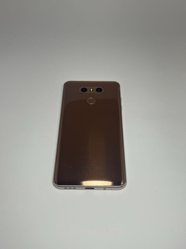 LG G6 - Голям екран и отлични функции!