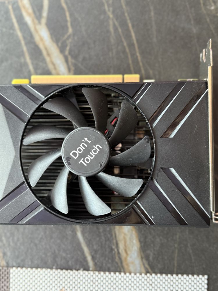 Продам видеокарту gtx 1650 4 gb