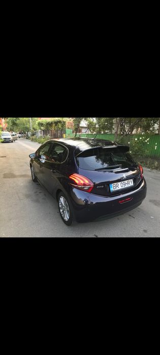 Peugeot 208.2016