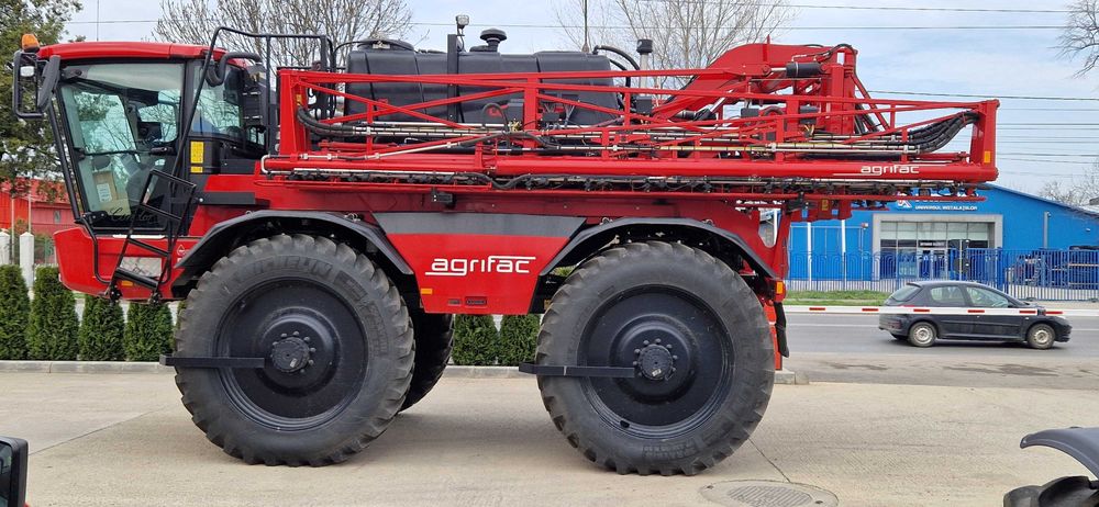Masina autopropulsata de pulverizat Agrifac Condor V