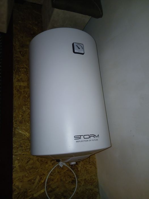 Аристон сотилади