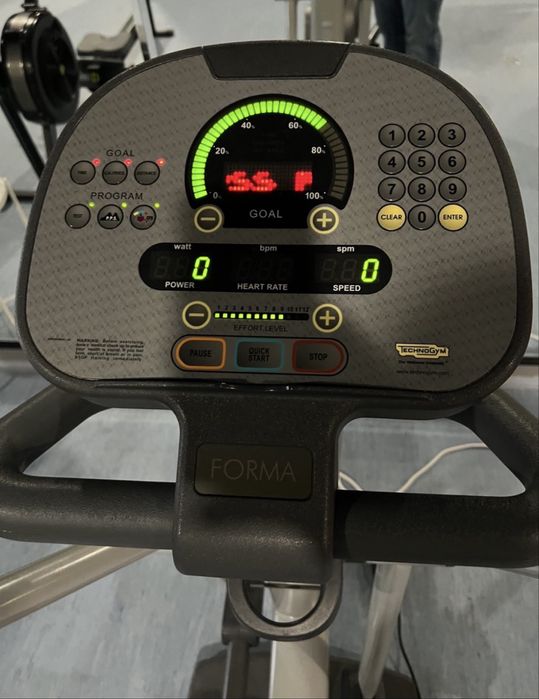 Кростренажор Technogym
