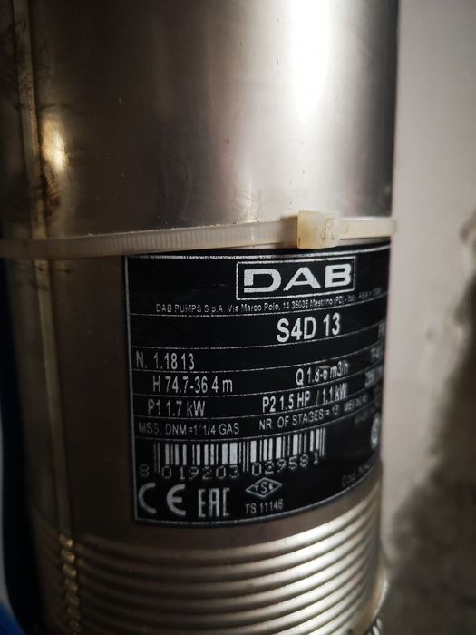 Pompa Sumersibila  de  adancine si debit mare.