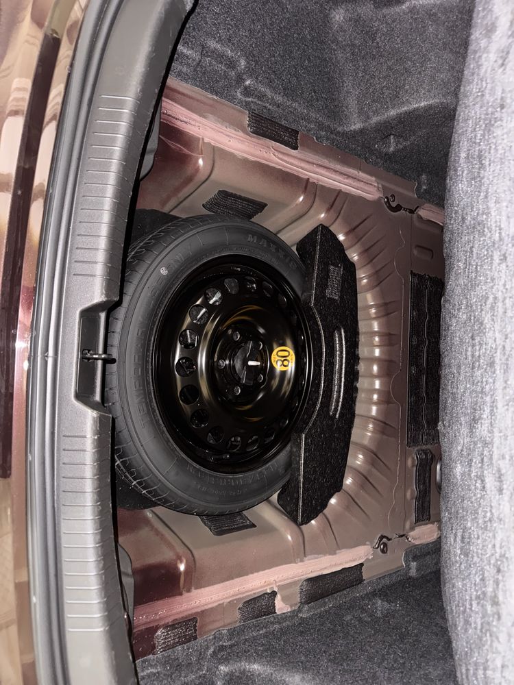 Malibu 2 premier sotiladi 2021 yil probeg 15500 km.