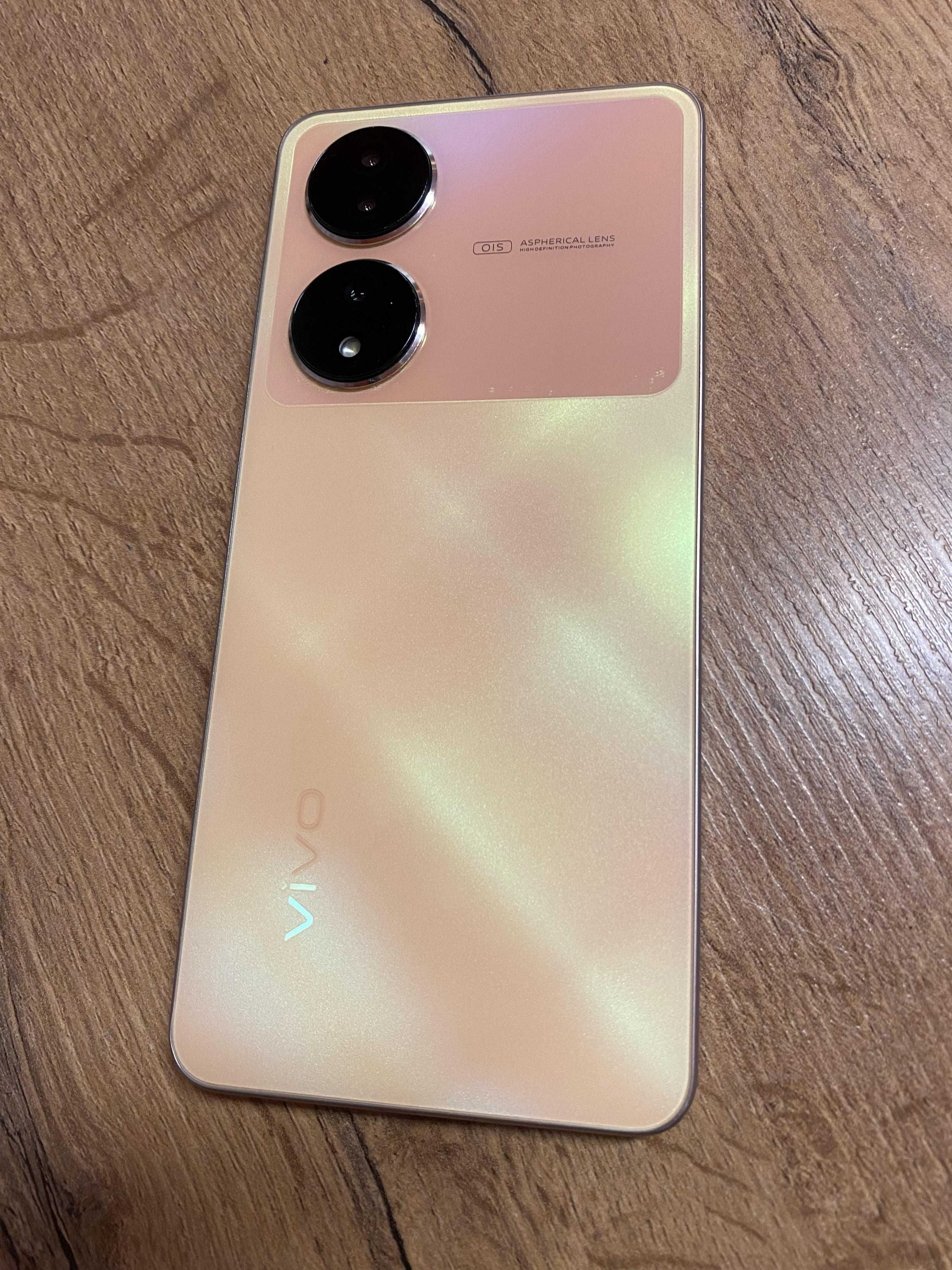 Vivo Y100A  5G Gold  256GB  16 Rami Max - Aspect Nou