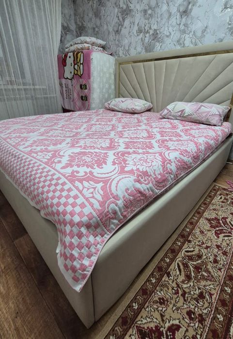 Продаю уютную двуспальную кровать в хорошем состоянии.
Размер: 180 × 2