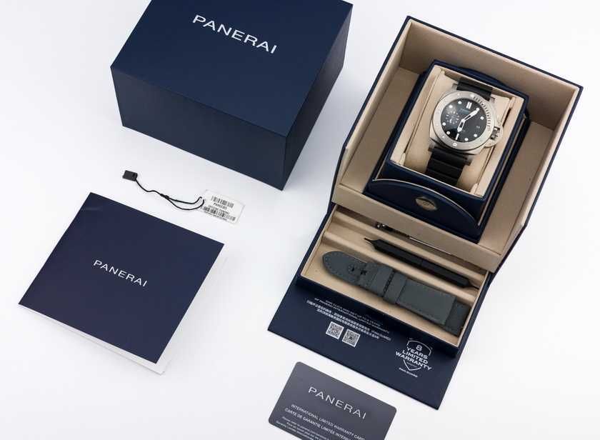 Panerai Submersible 47mm PAM02305