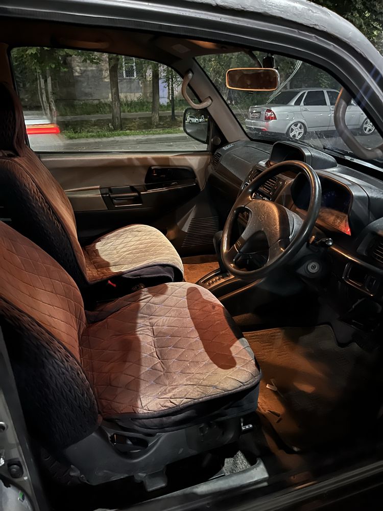 Mitsubishi pajero io