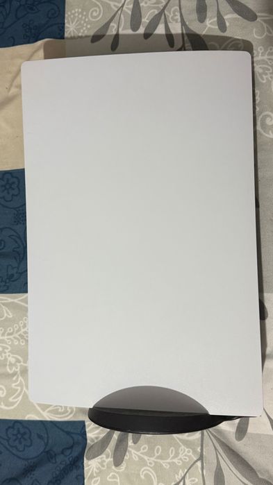 Vând urgent Play Station 5 digital edition