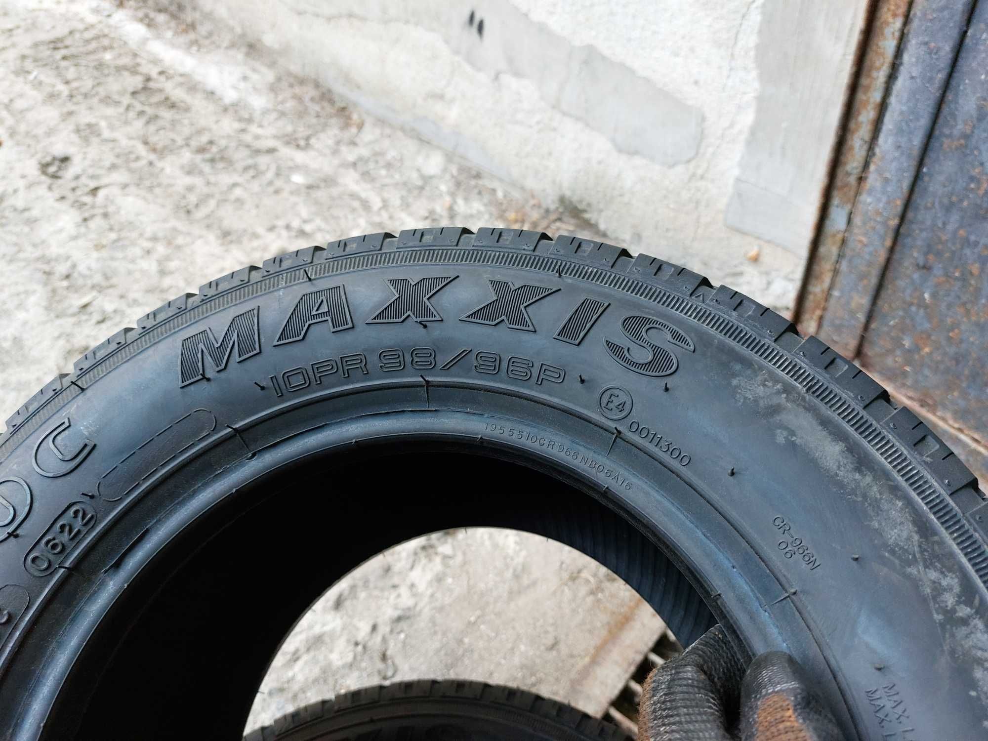 4бр.нови зимни гуми MAXXIS 195/55/10C 98P DOT0622