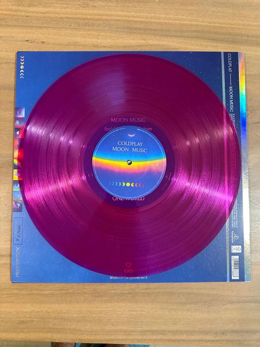 Coldplay Vinyl Moon Music First edition + sign card from team members
