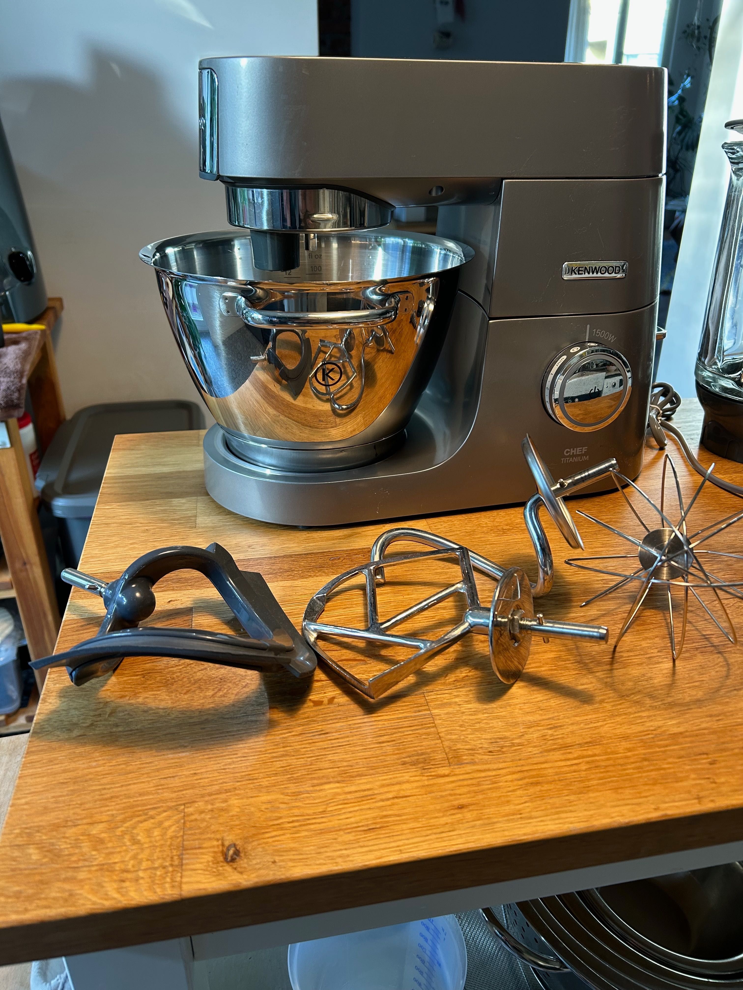 Планетарен миксер Kenwood Chef Titanium KVC7300S