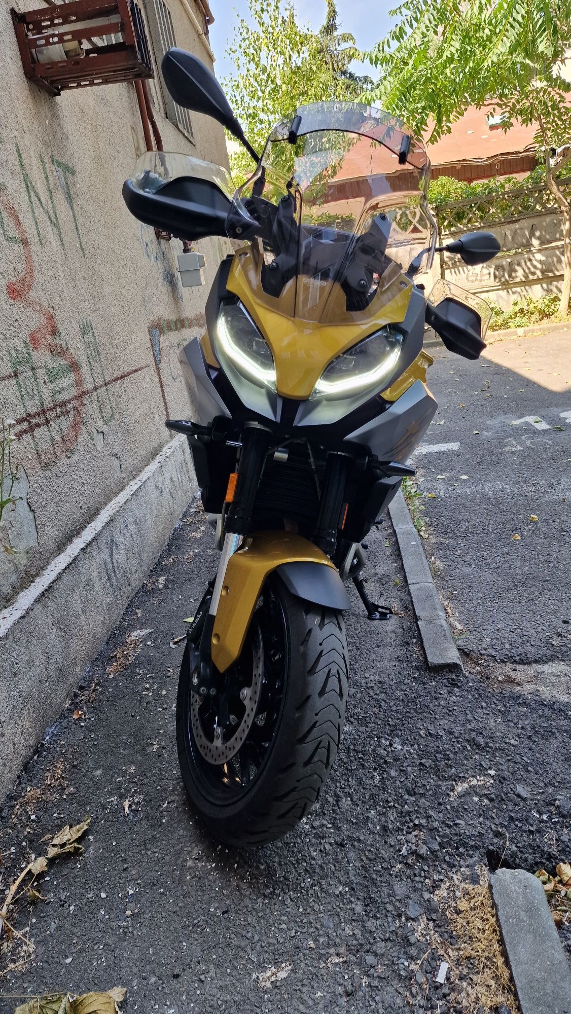 BMW F900XR garantie 2025 + cutii laterale si spate