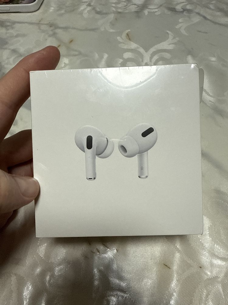 Продается Airpods pro, новый